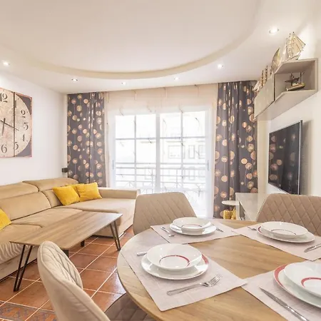 Aqua Vista 2 Bed Penthouse With Great Views アパート *